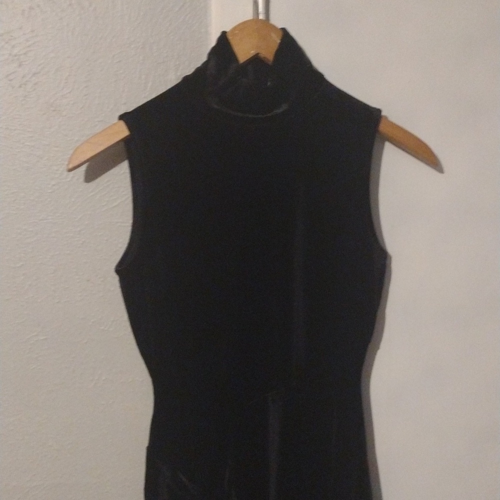 The Drop Black Velvet Mock Neck Ruched Asymmetrical Mini Dress XS - Picture 4 of 9